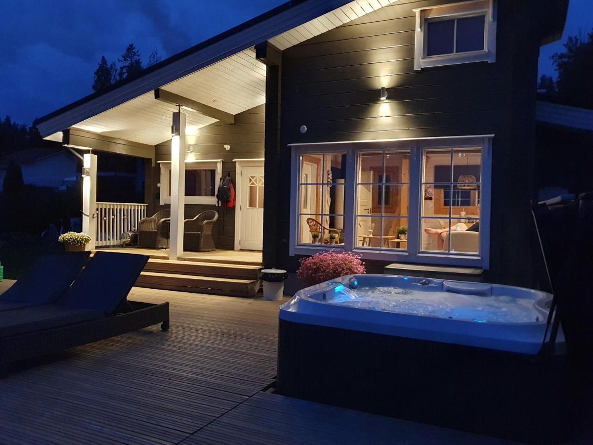 Stunning Log Cabin 45M2 On The Shore Of Kallavesi. Kuopio Kültér fotó