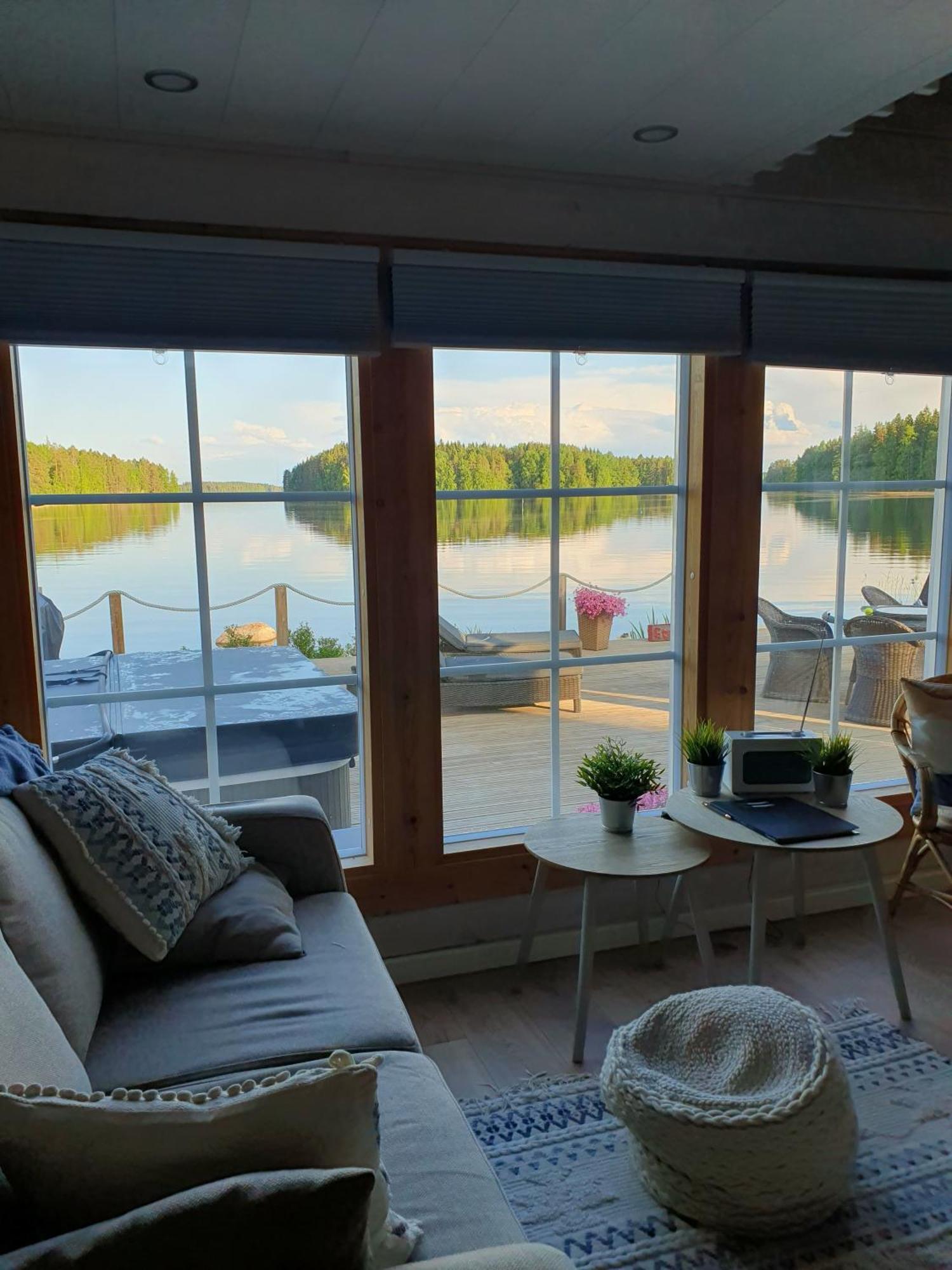 Stunning Log Cabin 45M2 On The Shore Of Kallavesi. Kuopio Kültér fotó